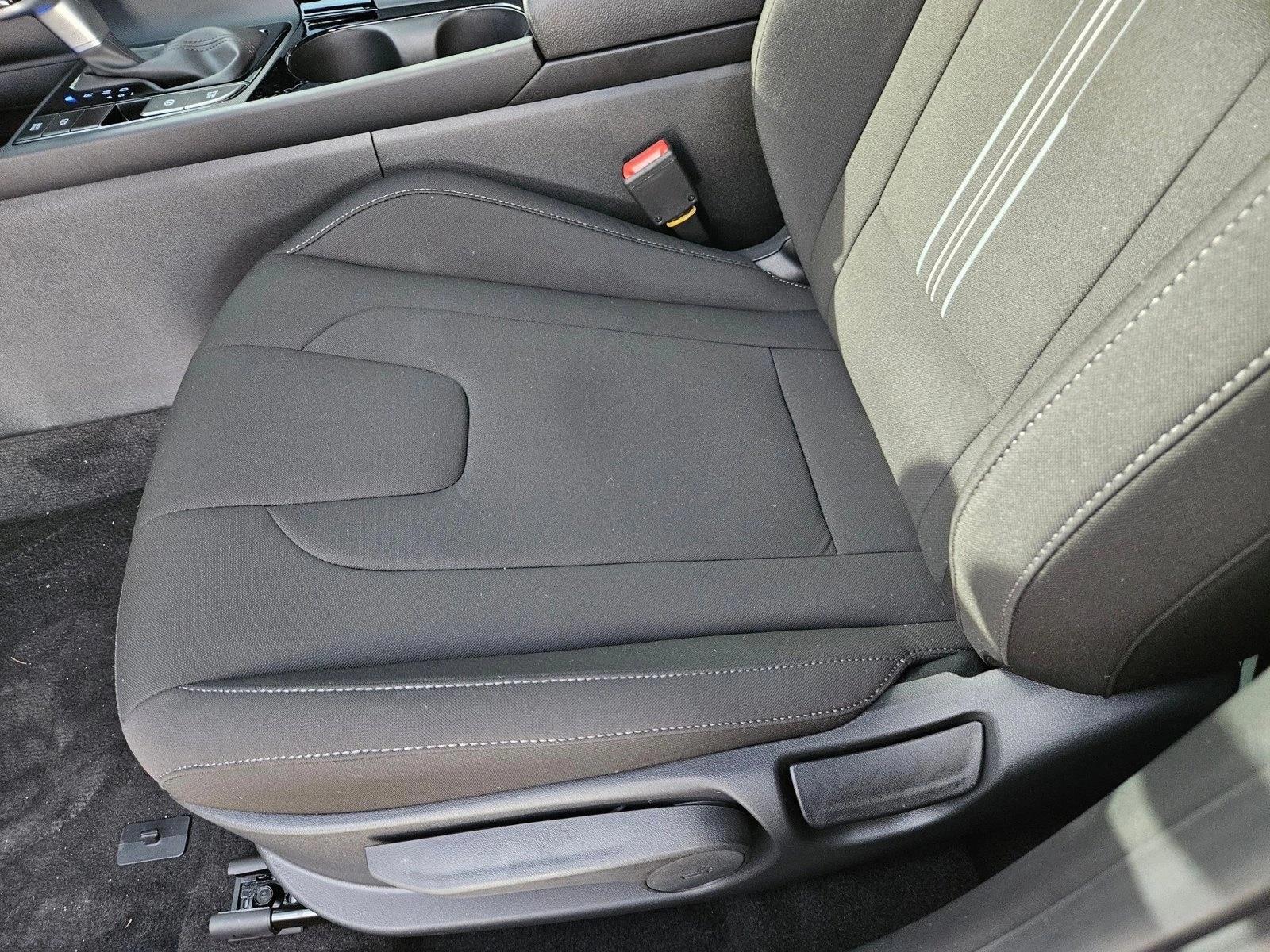 Thumbnail: 2026 Hyundai Elantra - 5