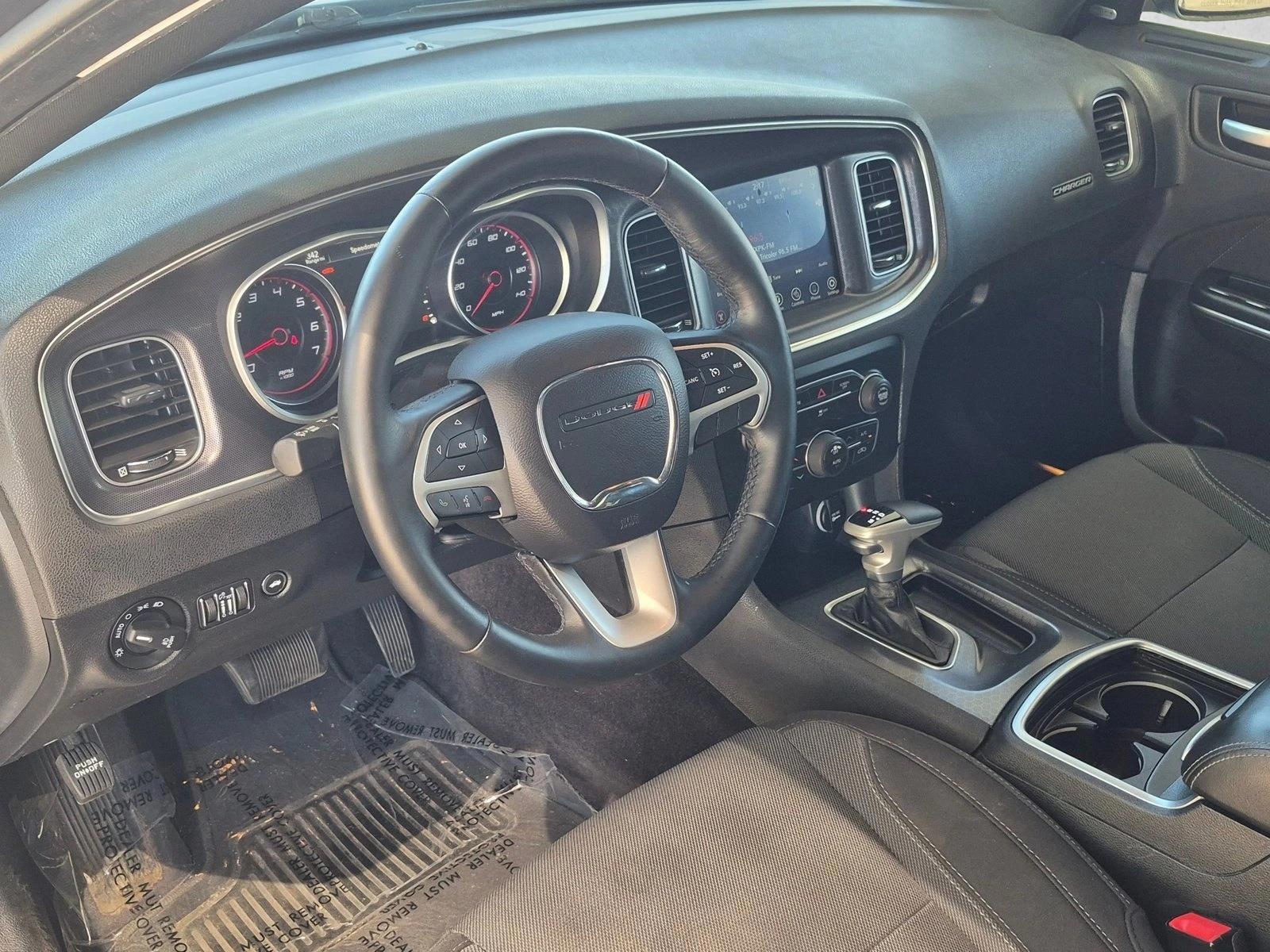 Thumbnail: 2017 Dodge Charger - 3