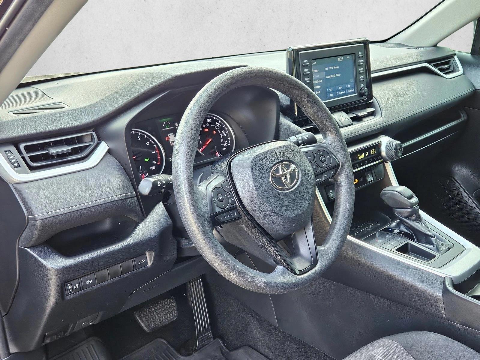 Thumbnail: 2019 Toyota RAV4 - 3