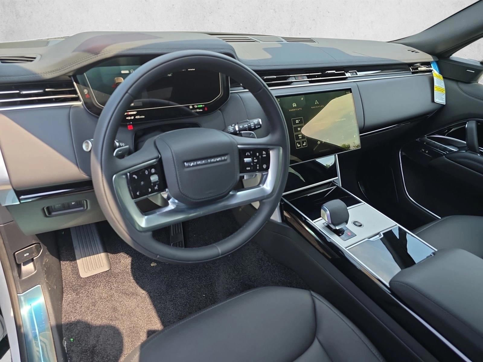 Thumbnail: 2026 Land Rover Range Rover - 4
