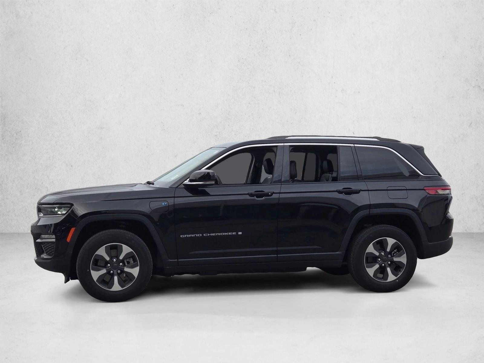 Thumbnail: 2022 Jeep Grand Cherokee - 2