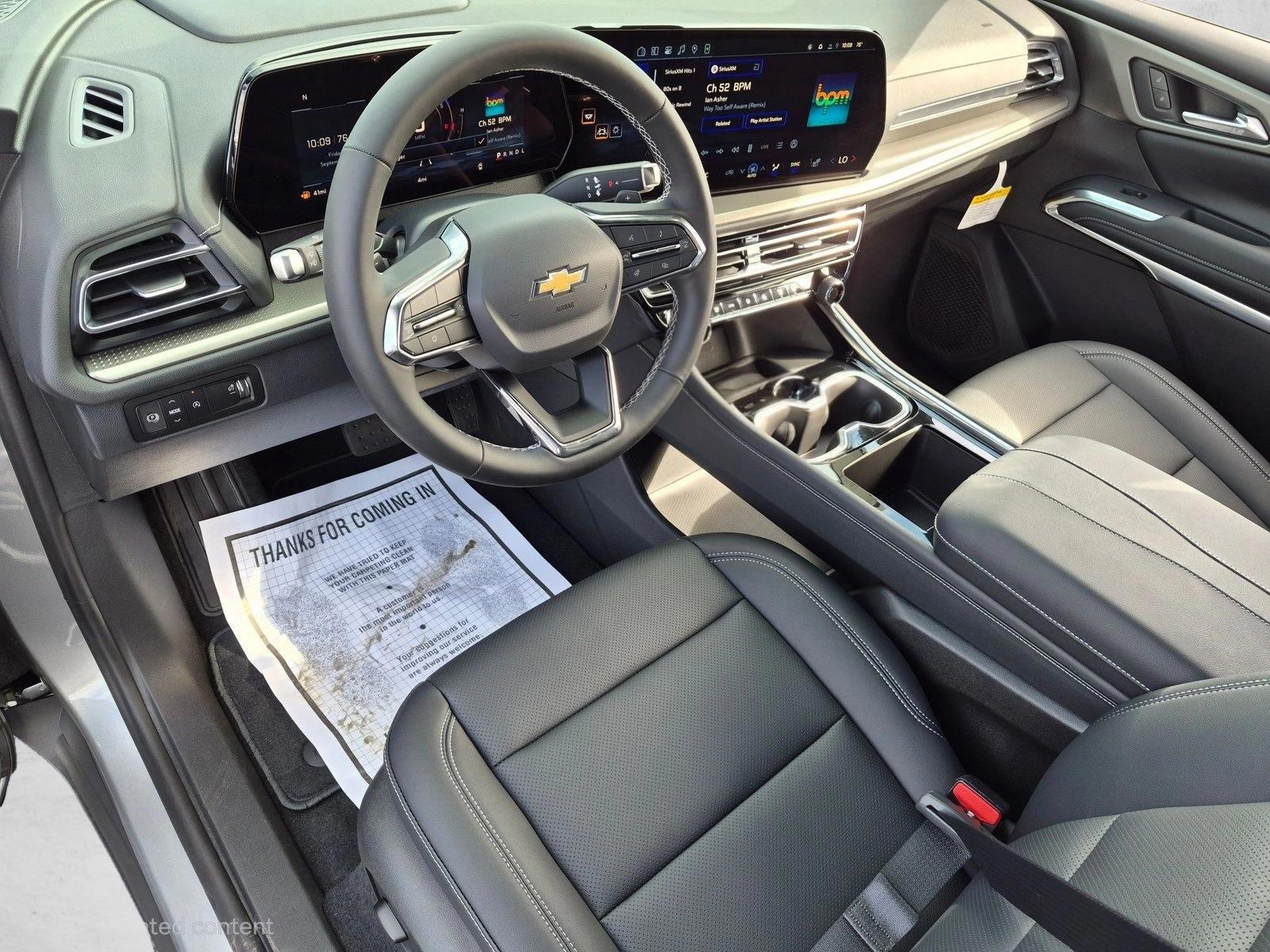 Thumbnail: 2027 Chevrolet Traverse - 3