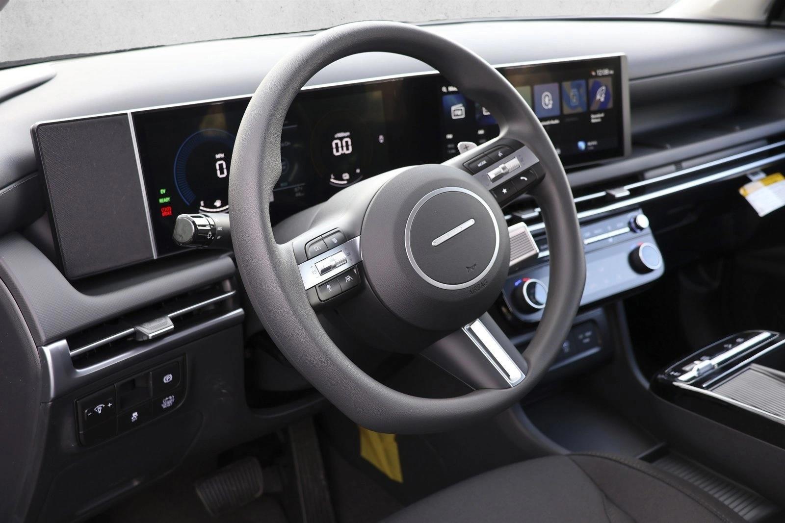 Thumbnail: 2026 Hyundai Tucson - 3