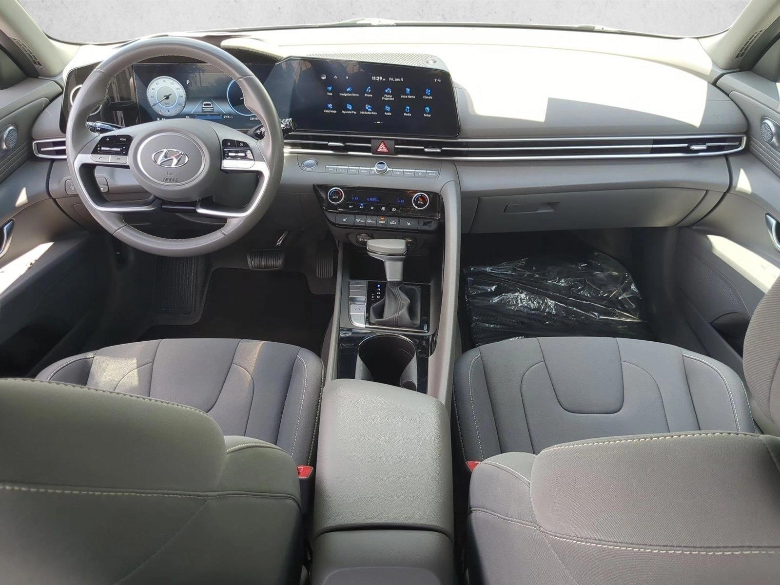Thumbnail: 2023 Hyundai Elantra - 3