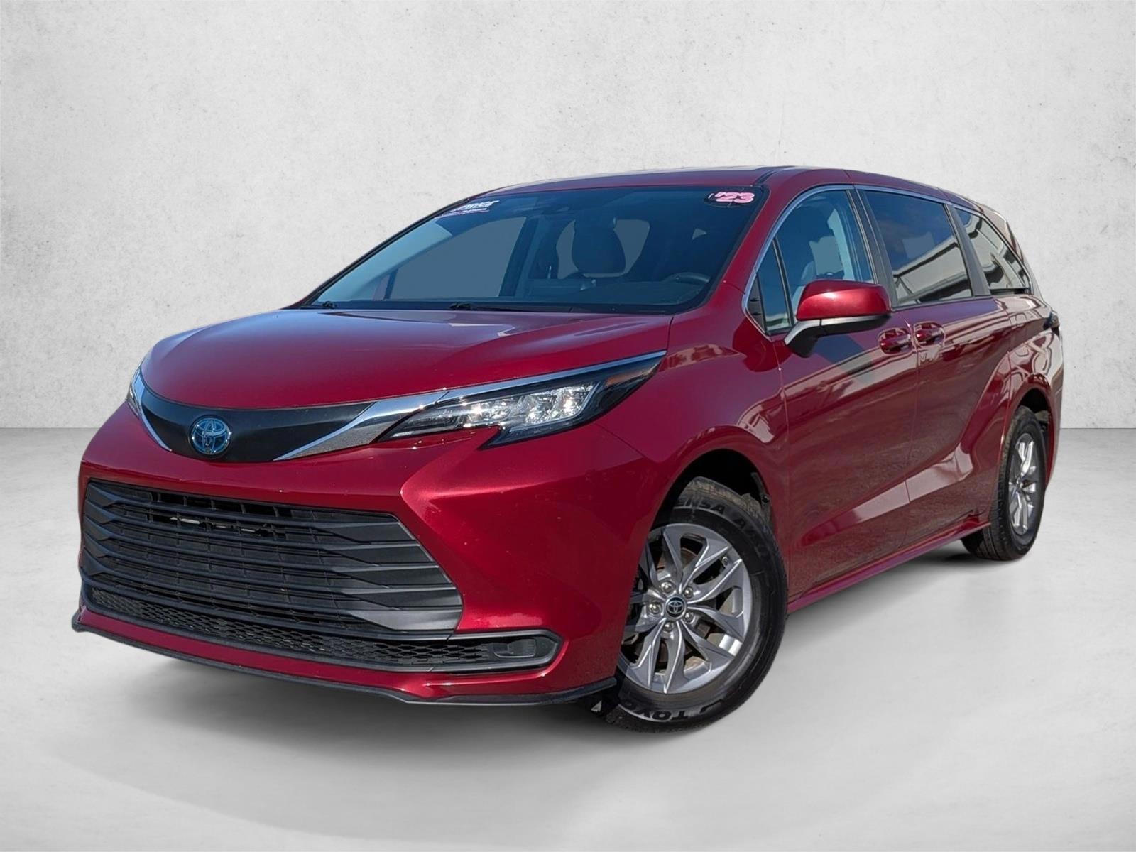 Thumbnail: 2023 Toyota Sienna - 1