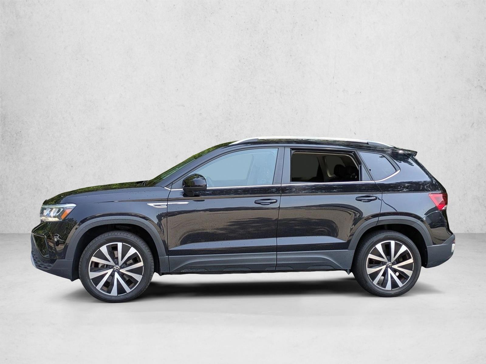 Thumbnail: 2022 Volkswagen Taos - 2
