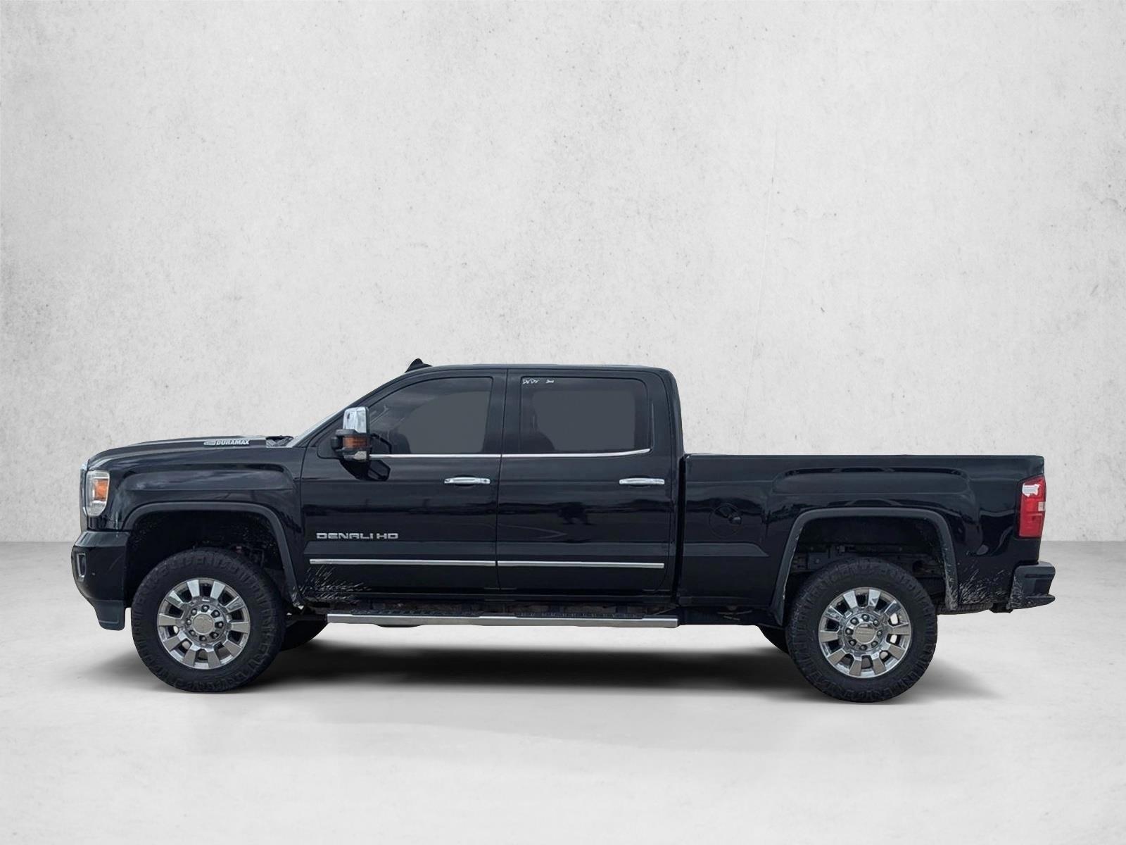 Thumbnail: 2018 GMC Sierra 2500 - 2