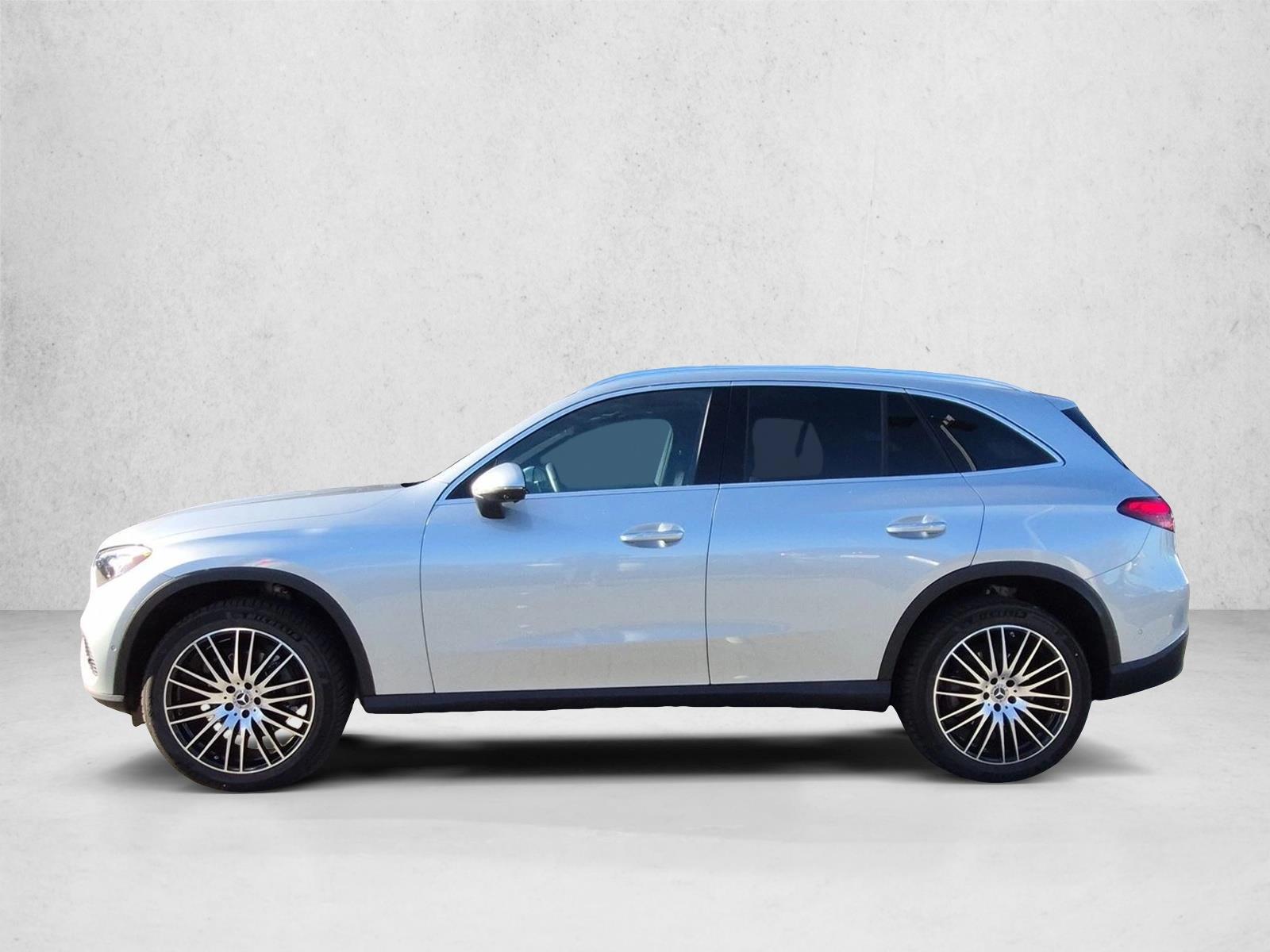 Thumbnail: 2026 Mercedes-Benz GLC - 2