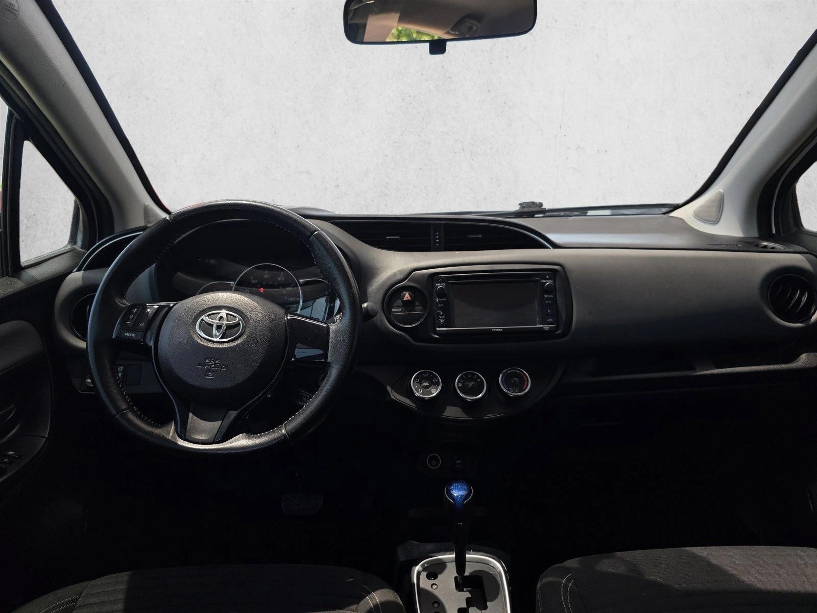 Thumbnail: 2015 Toyota Yaris - 2