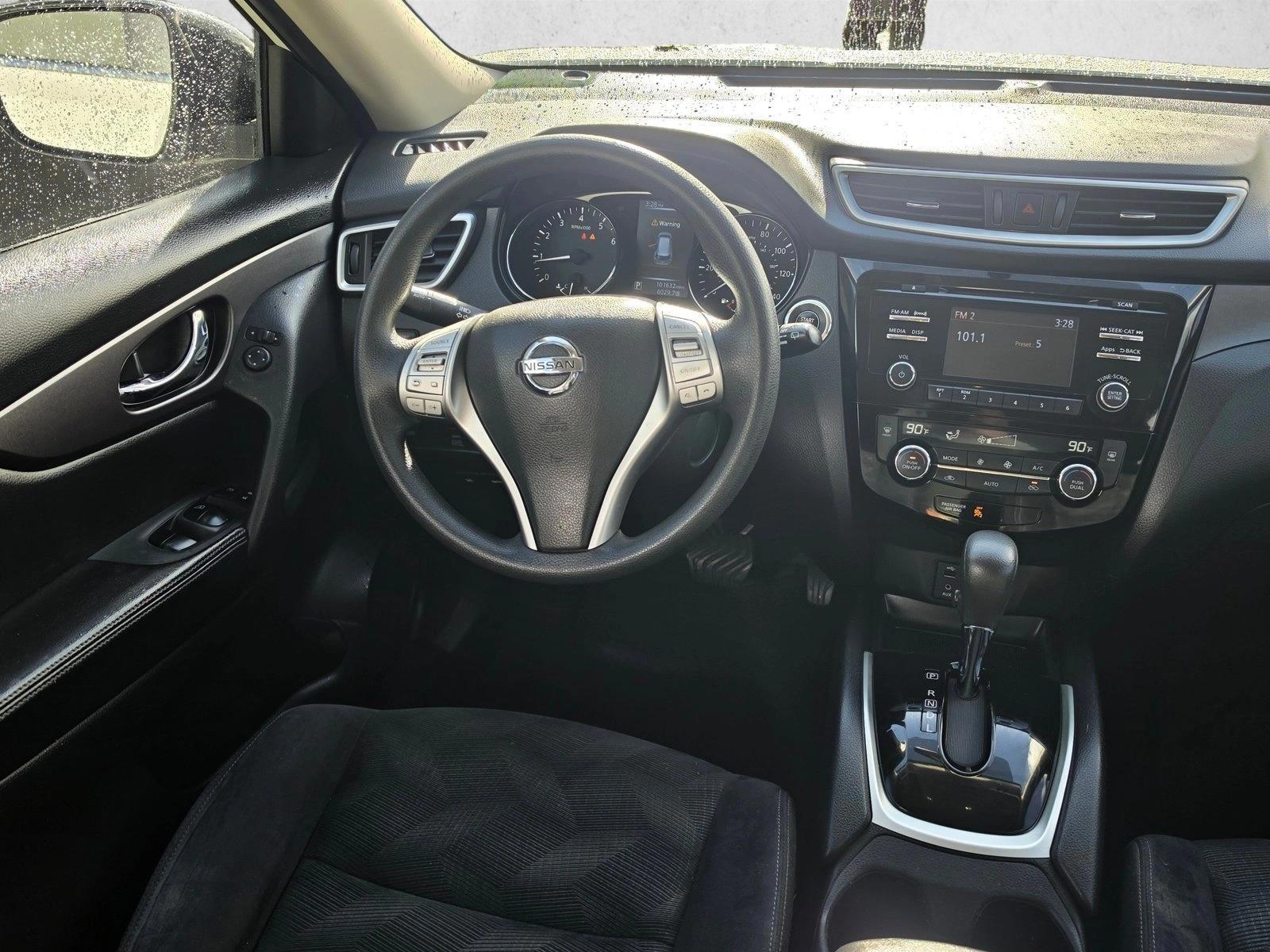 Thumbnail: 2016 Nissan Rogue - 5
