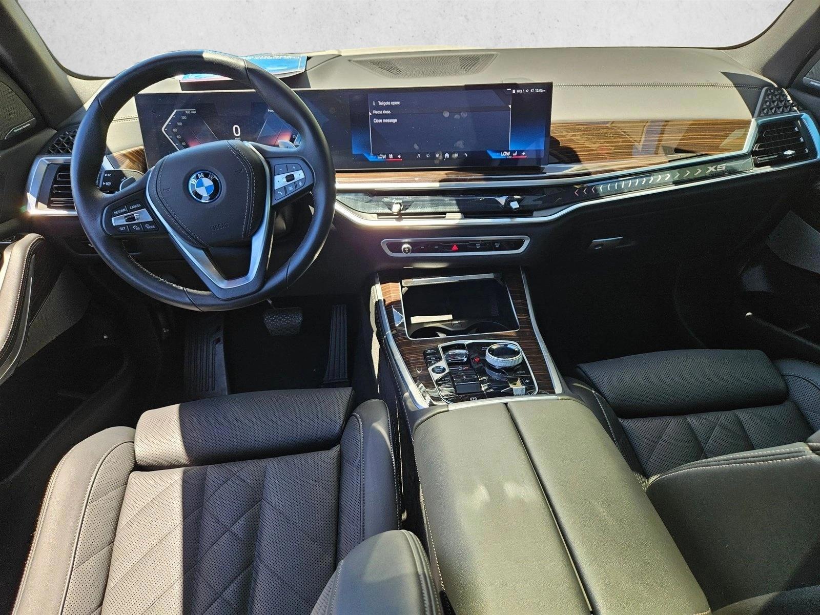 Thumbnail: 2026 BMW X5 - 3