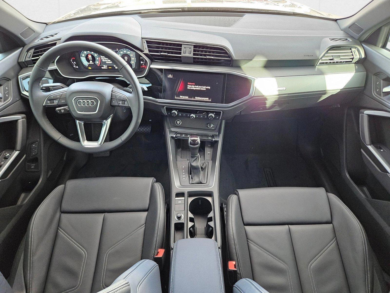 Thumbnail: 2025 Audi Q3 - 3