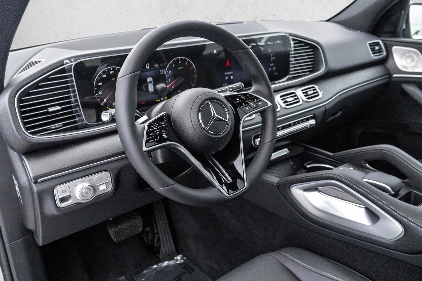 Thumbnail: 2026 Mercedes-Benz GLE - 3