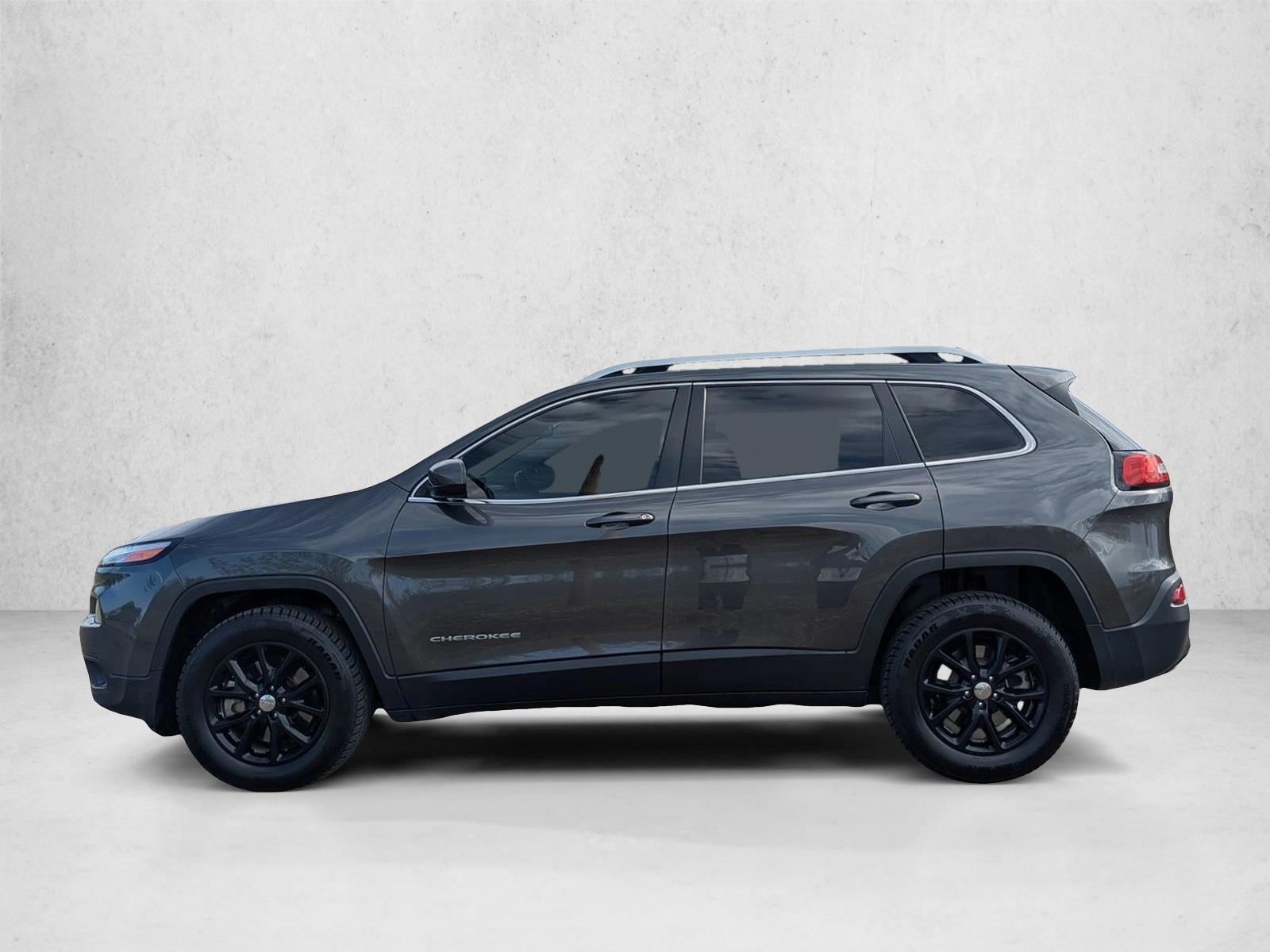 Thumbnail: 2017 Jeep Cherokee - 2