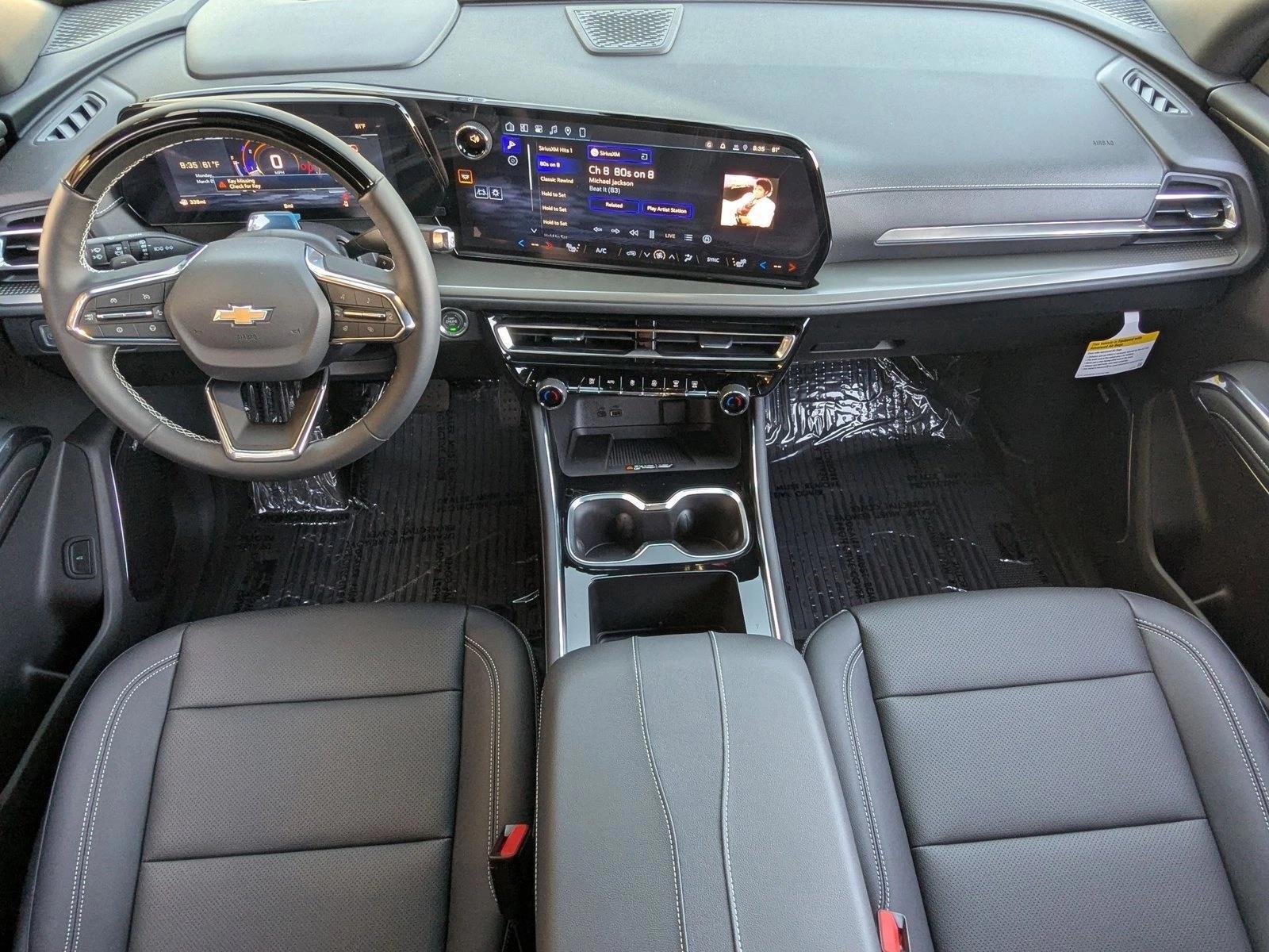 Thumbnail: 2026 Chevrolet Traverse - 4