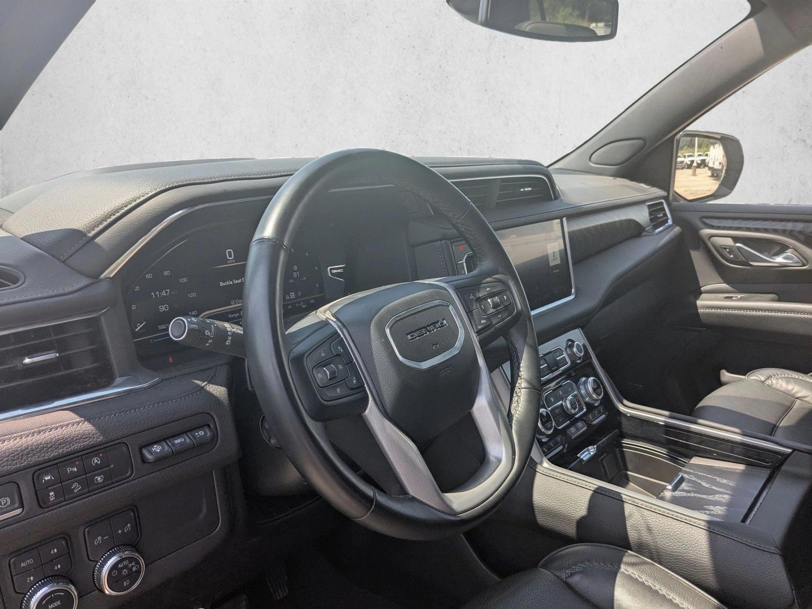 Thumbnail: 2023 GMC Yukon - 3