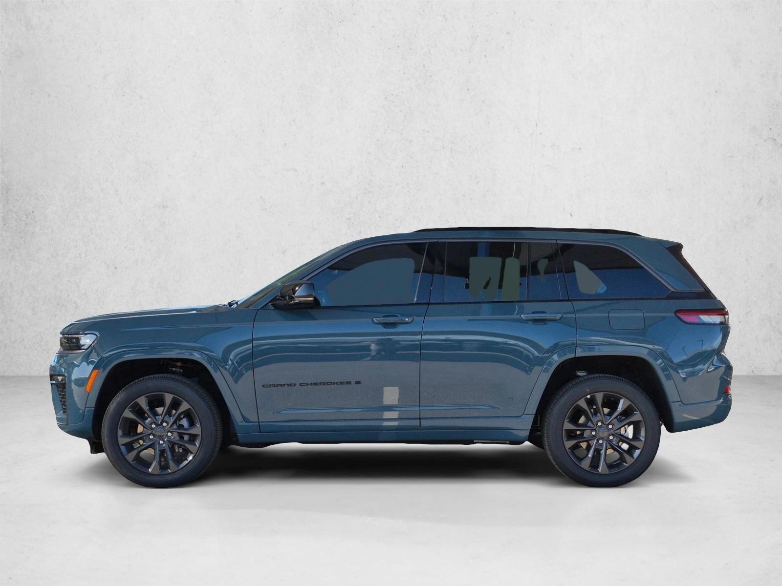 Thumbnail: 2026 Jeep Grand Cherokee - 2