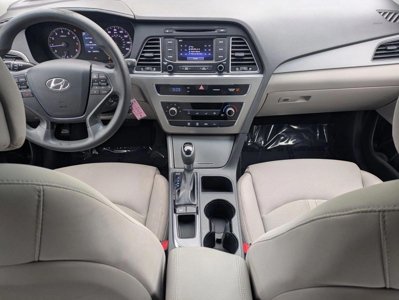 Thumbnail: 2015 Hyundai Sonata - 4