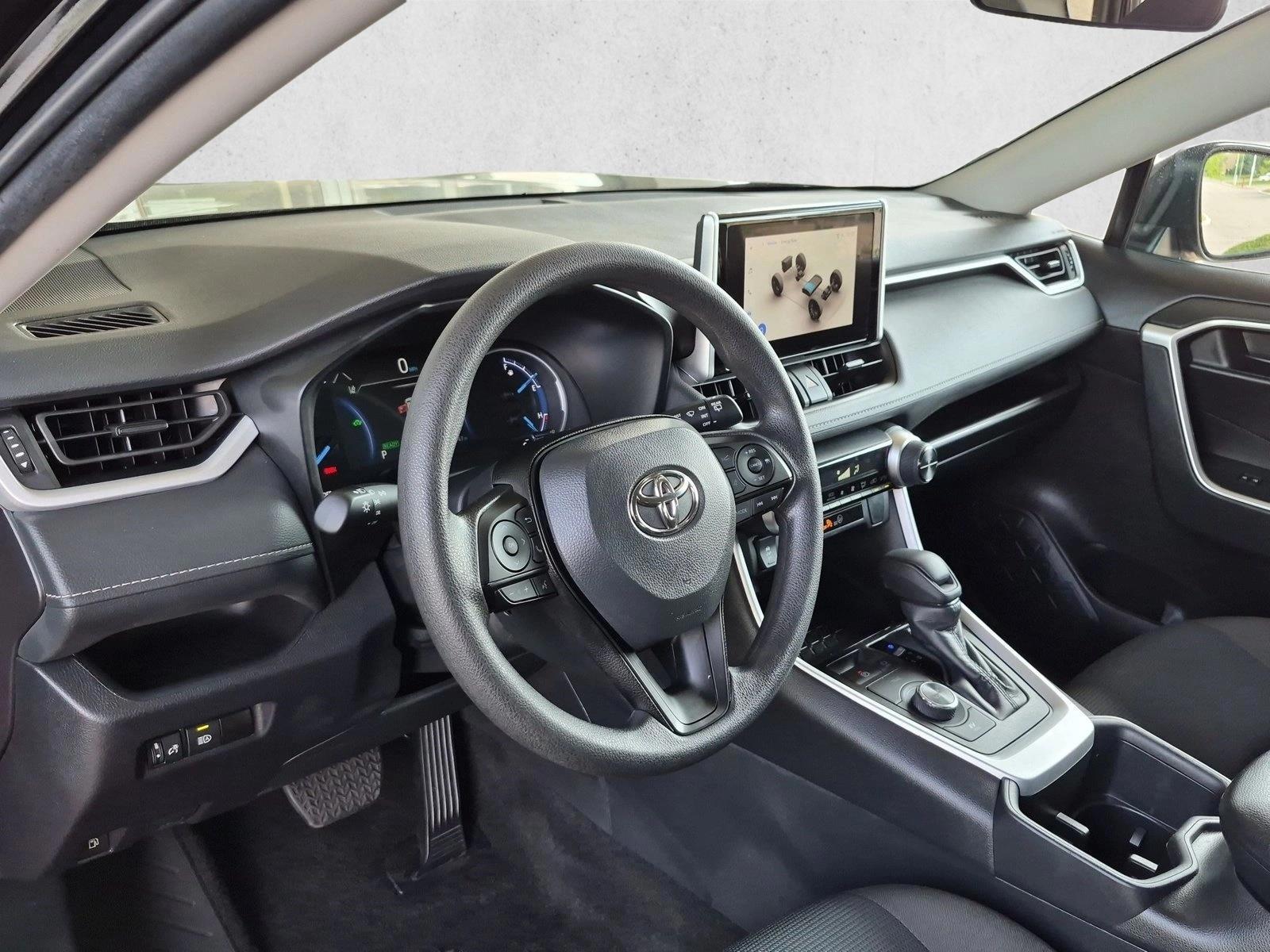 Thumbnail: 2025 Toyota RAV4 - 3