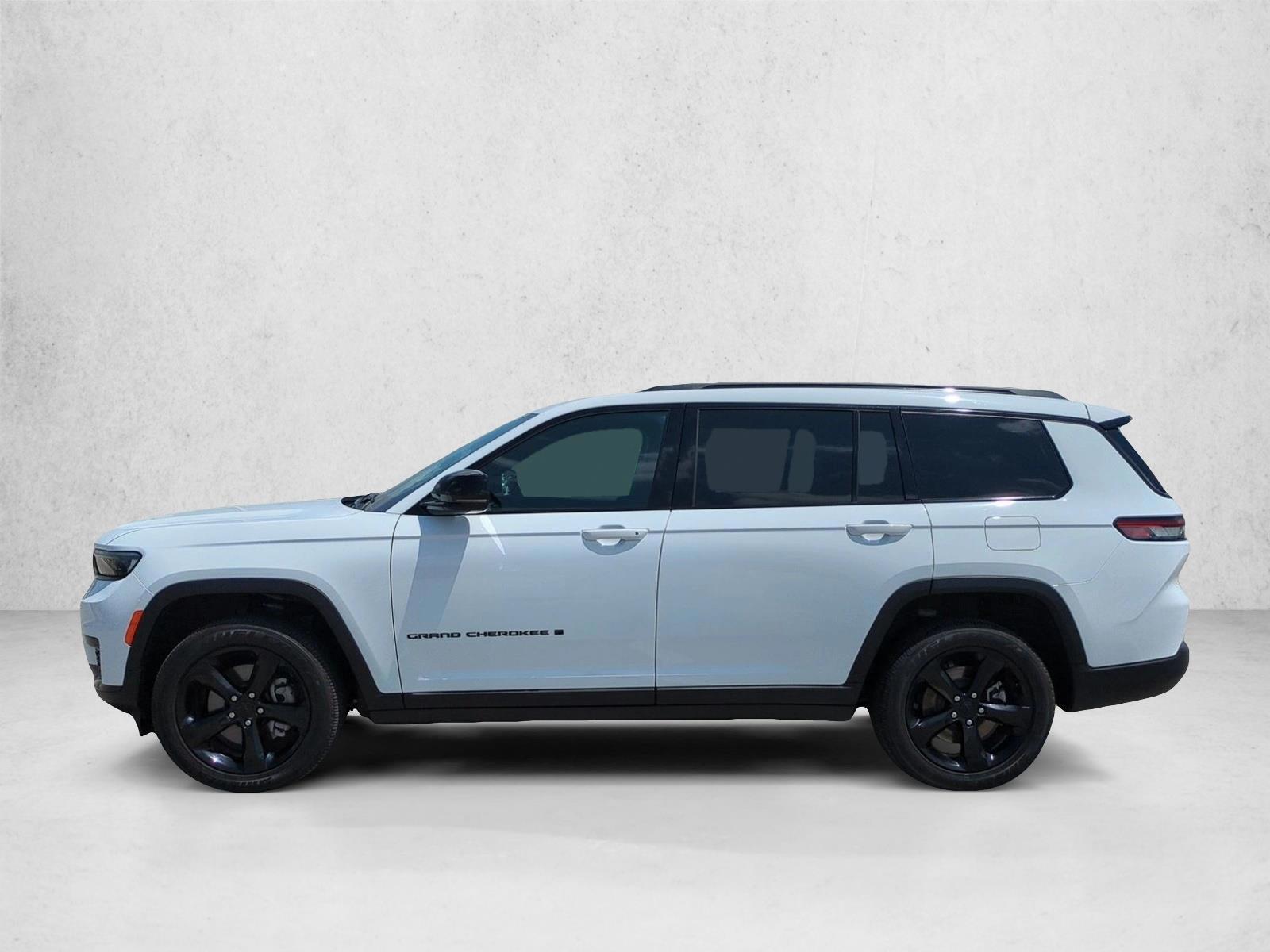 Thumbnail: 2024 Jeep Grand Cherokee L - 2