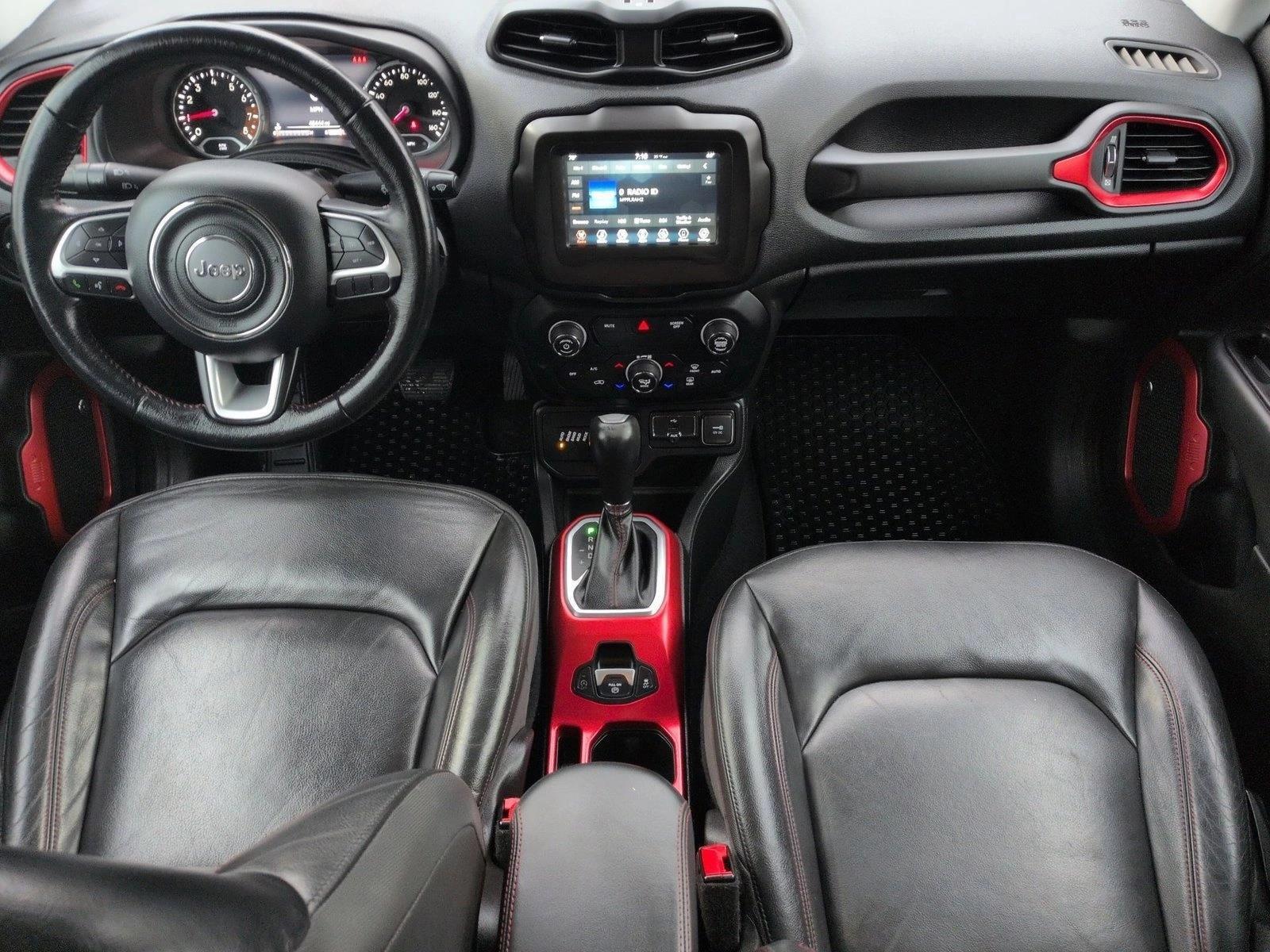 Thumbnail: 2019 Jeep Renegade - 3