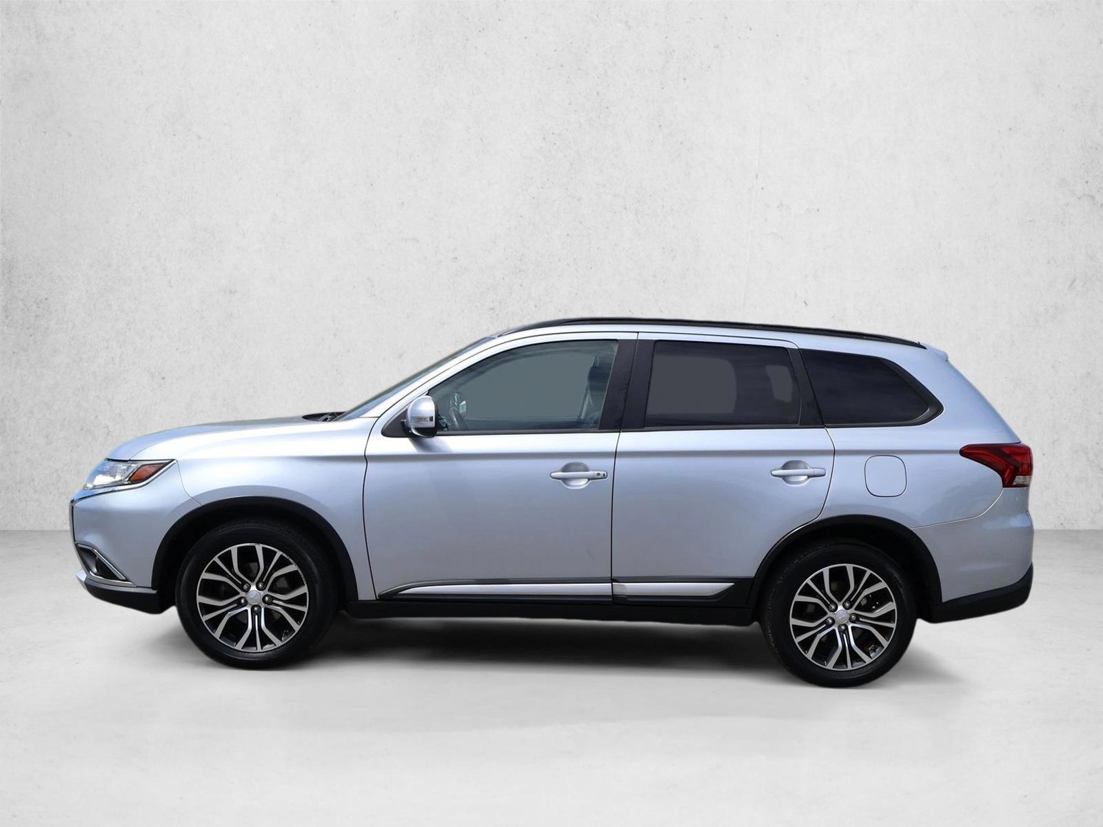 Thumbnail: 2016 Mitsubishi Outlander - 2