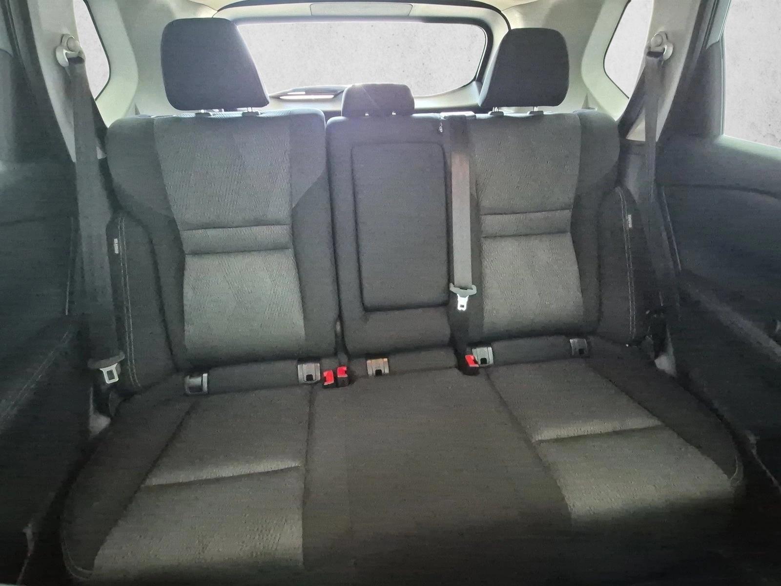 2025 Nissan Rogue SV - Photo 20