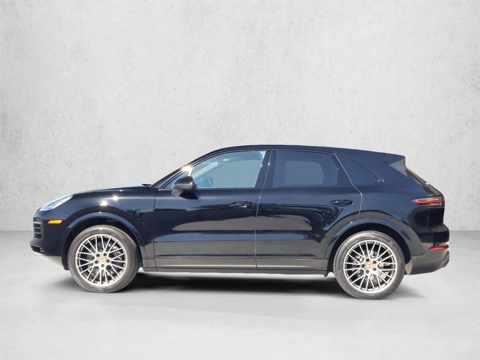 Thumbnail: 2022 Porsche Cayenne - 2