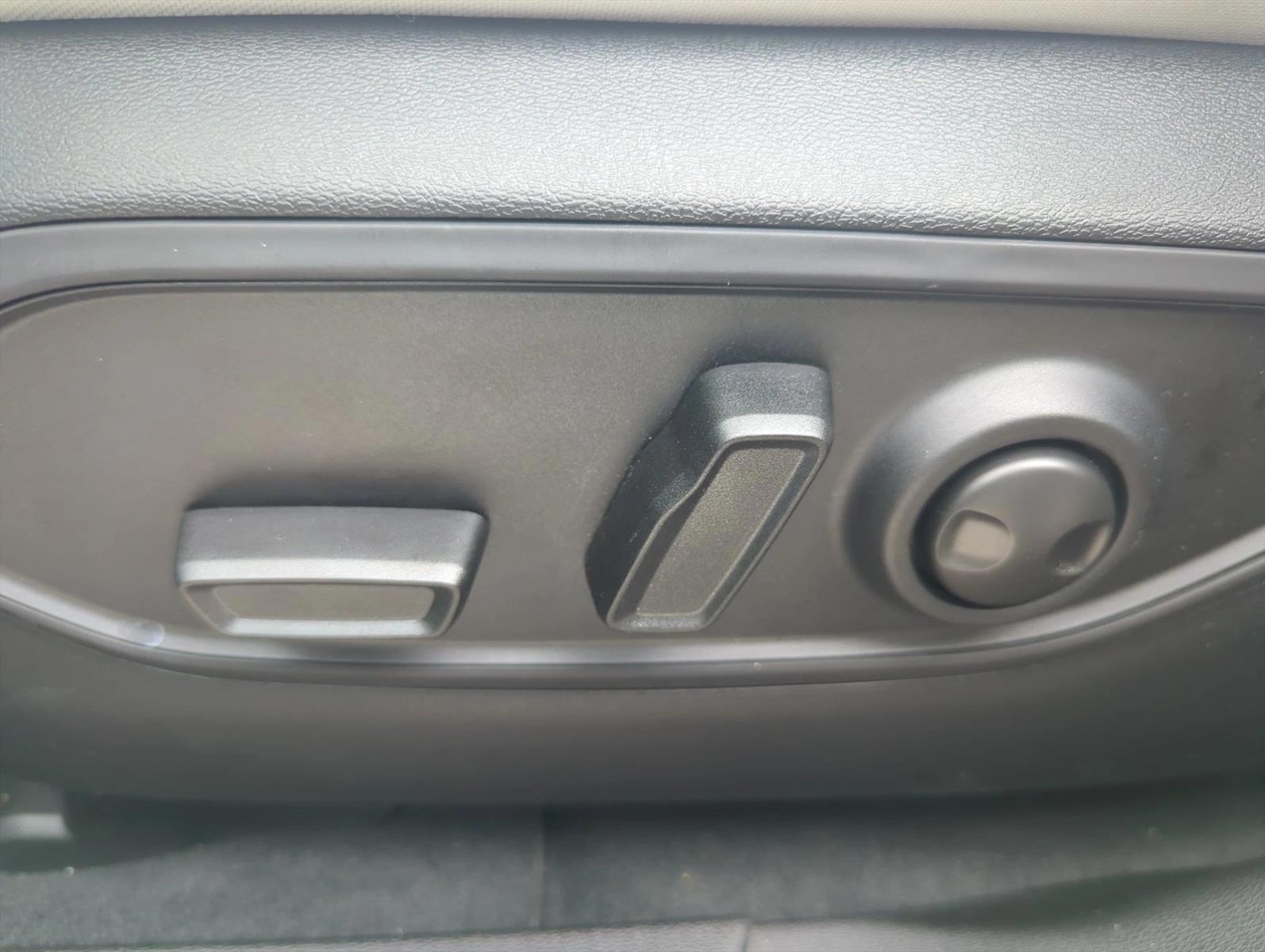 Thumbnail: 2026 Jeep Cherokee - 4