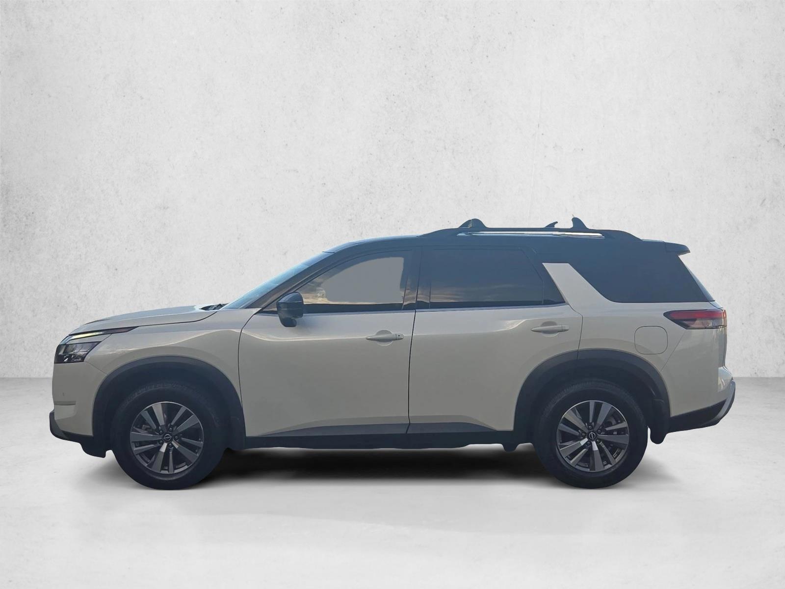 Thumbnail: 2022 Nissan Pathfinder - 2