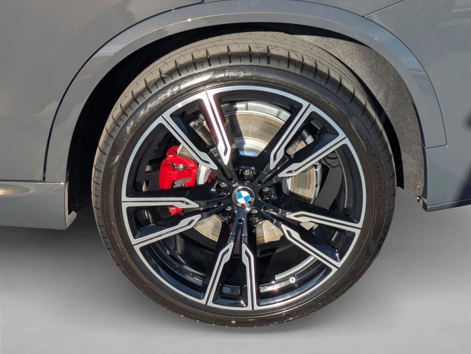2026 BMW X5 M60i - Photo 10
