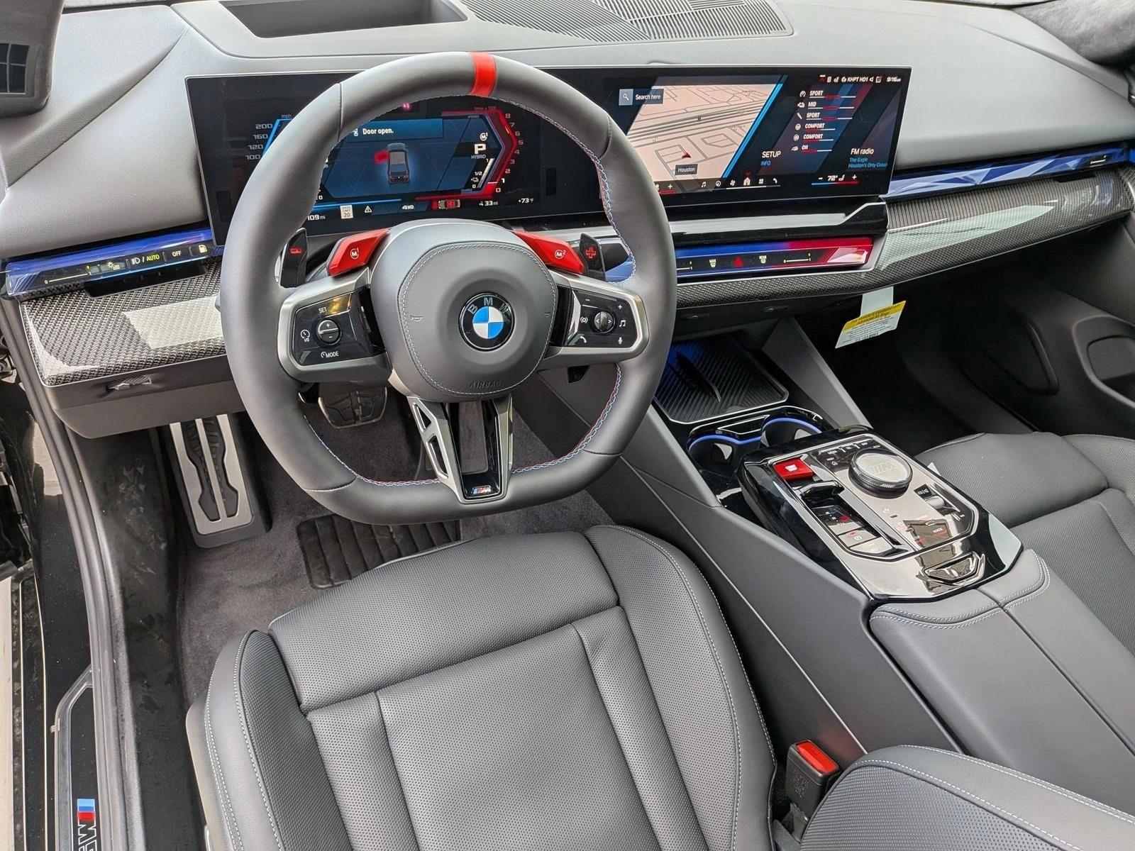 Thumbnail: 2026 BMW M5 - 3