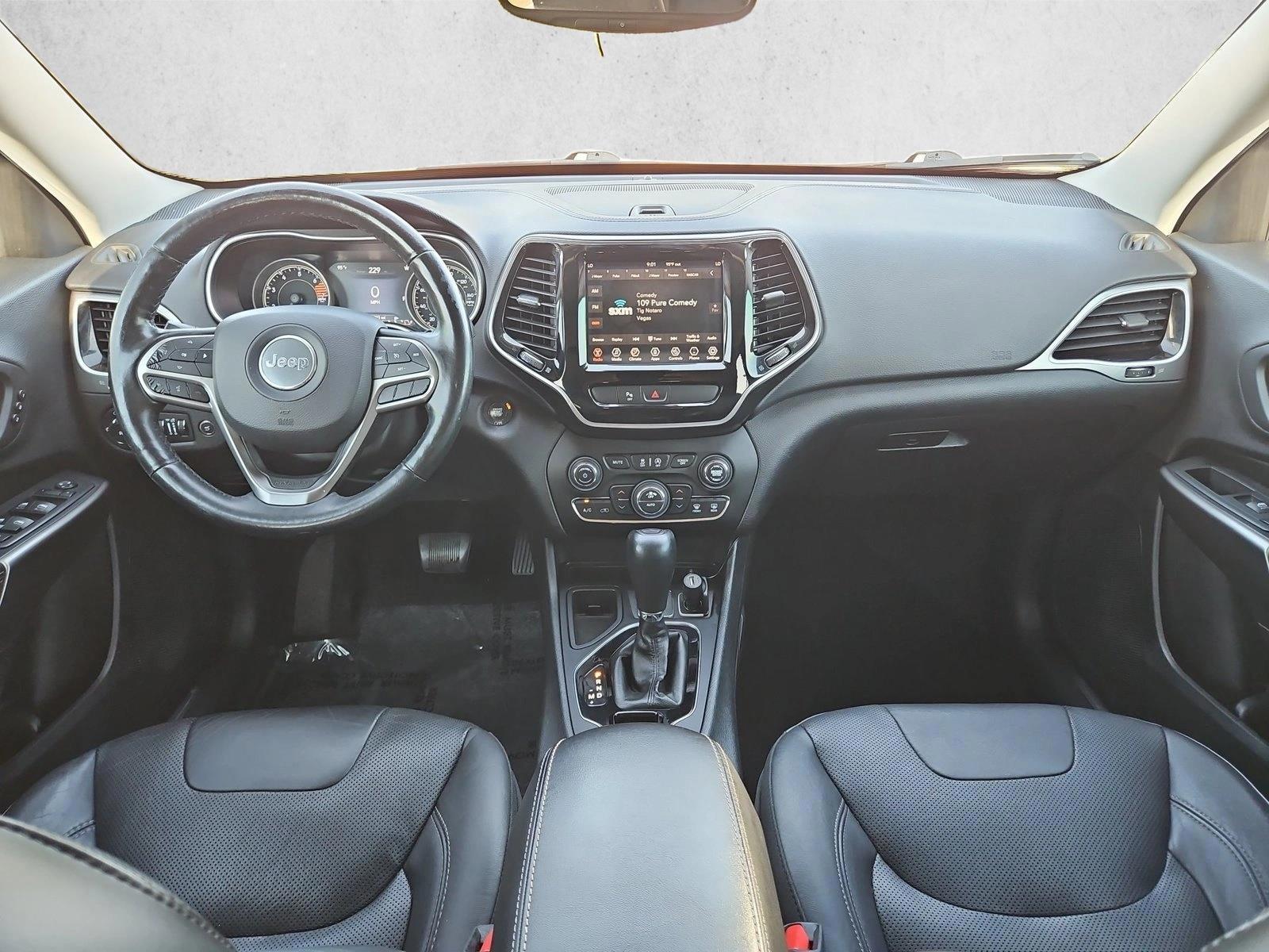 Thumbnail: 2019 Jeep Cherokee - 3