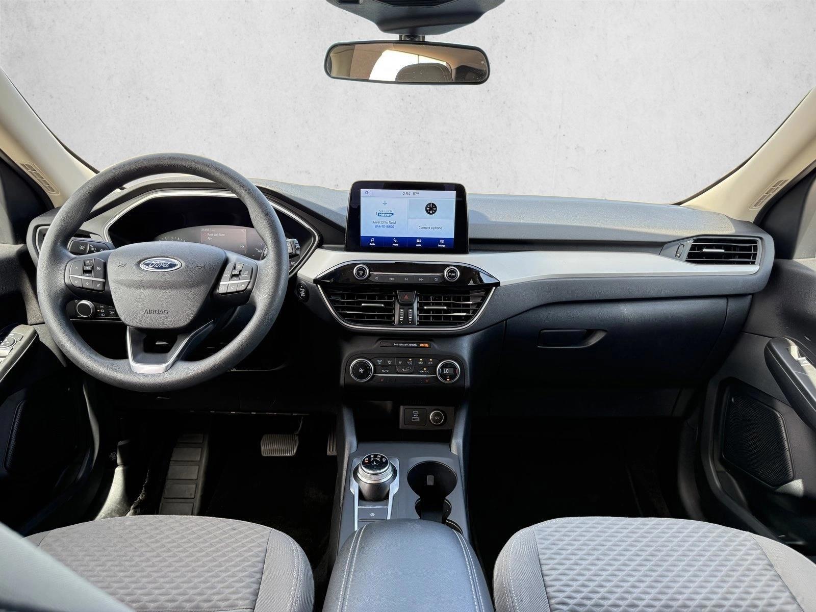 Thumbnail: 2020 Ford Escape - 3