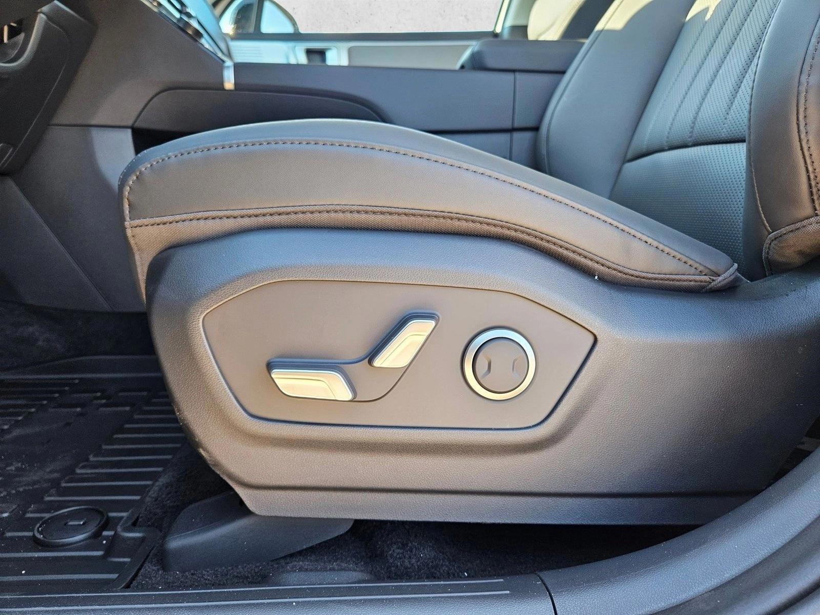 Thumbnail: 2026 Hyundai Santa Fe - 4
