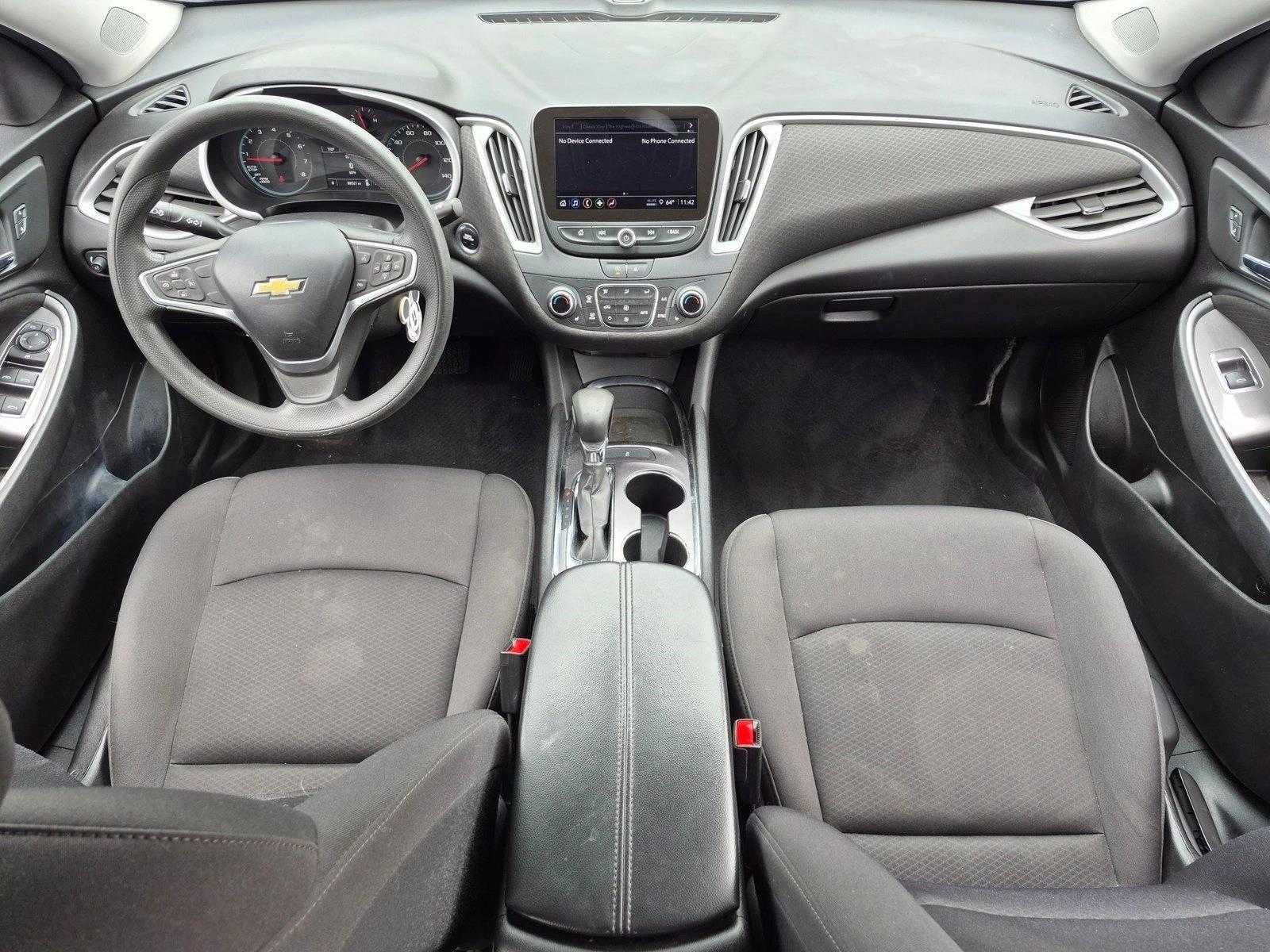 Thumbnail: 2022 Chevrolet Malibu - 4