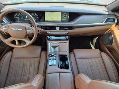 2022 Genesis G90