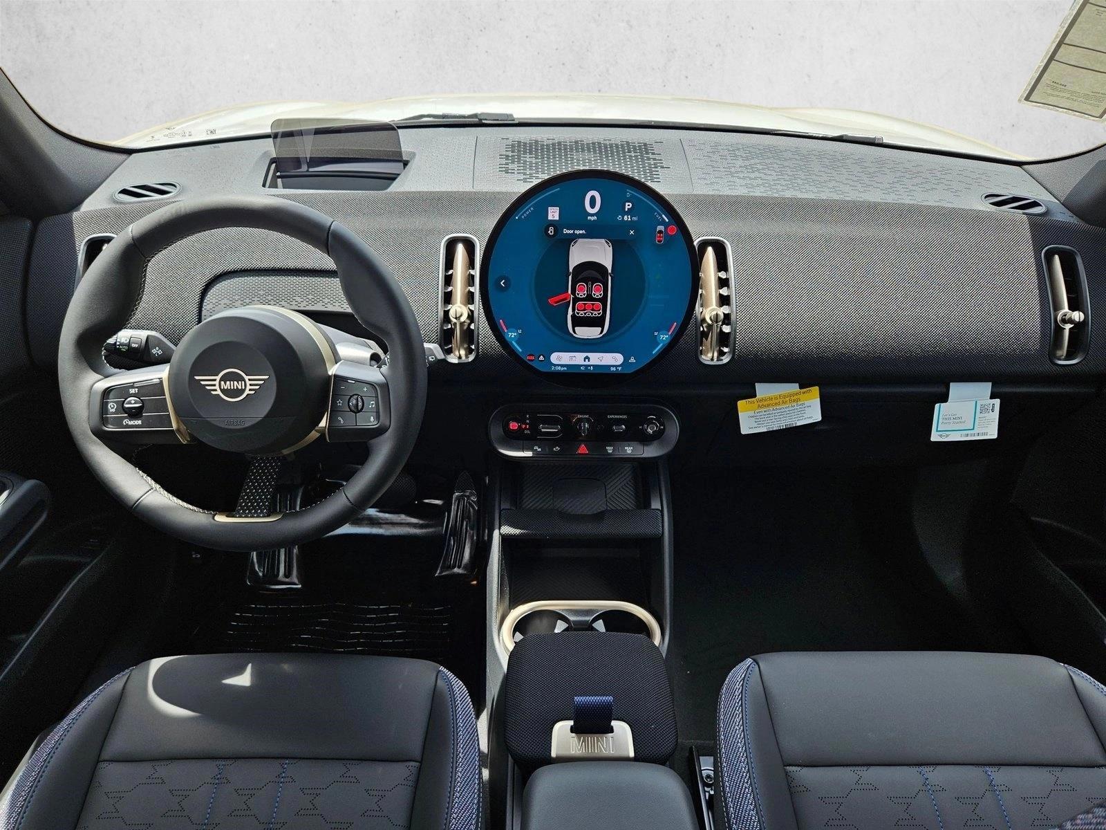 Thumbnail: 2027 MINI Cooper Countryman - 3