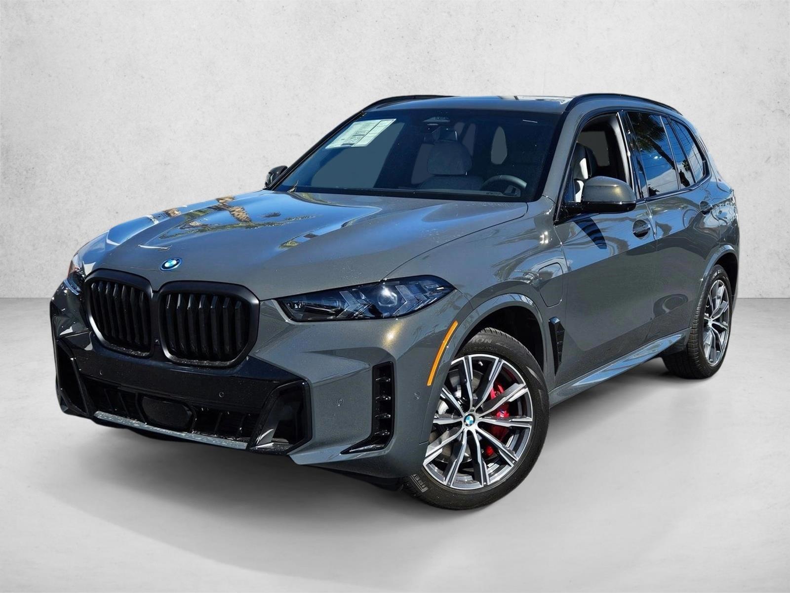 Thumbnail: 2026 BMW X5 - 1