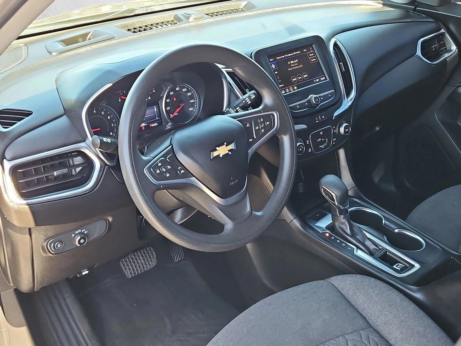 Thumbnail: 2022 Chevrolet Equinox - 4
