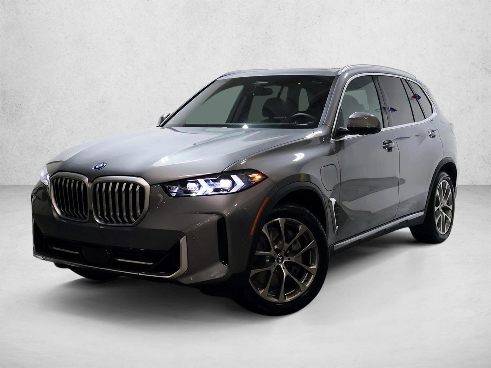 Thumbnail: 2026 BMW X5 - 1