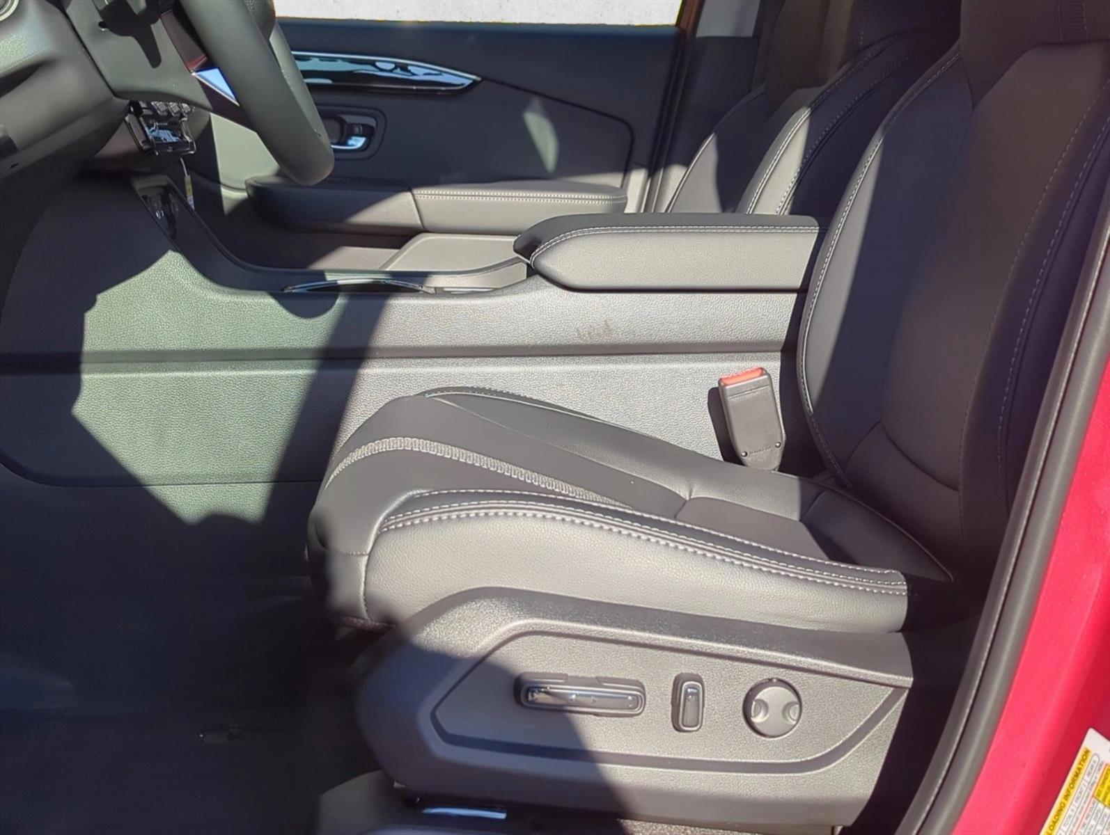 Thumbnail: 2025 Honda Pilot - 4