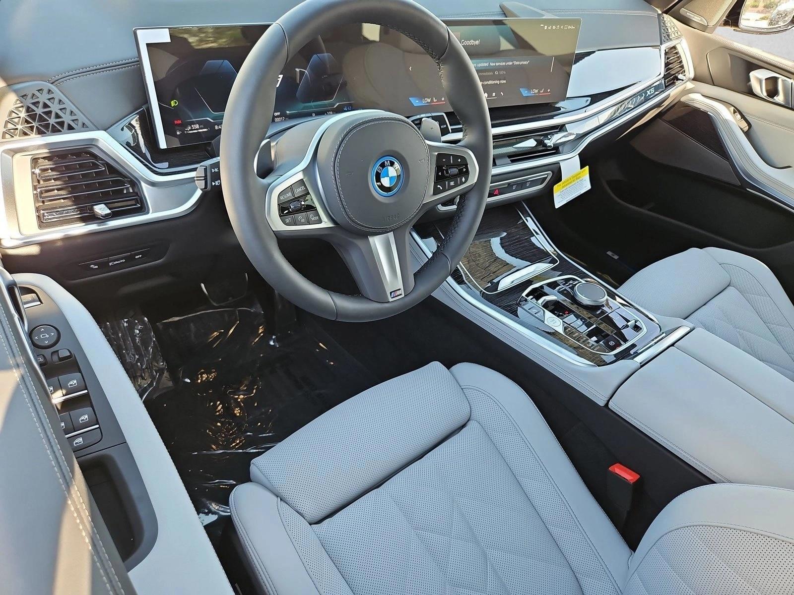 Thumbnail: 2026 BMW X5 - 3