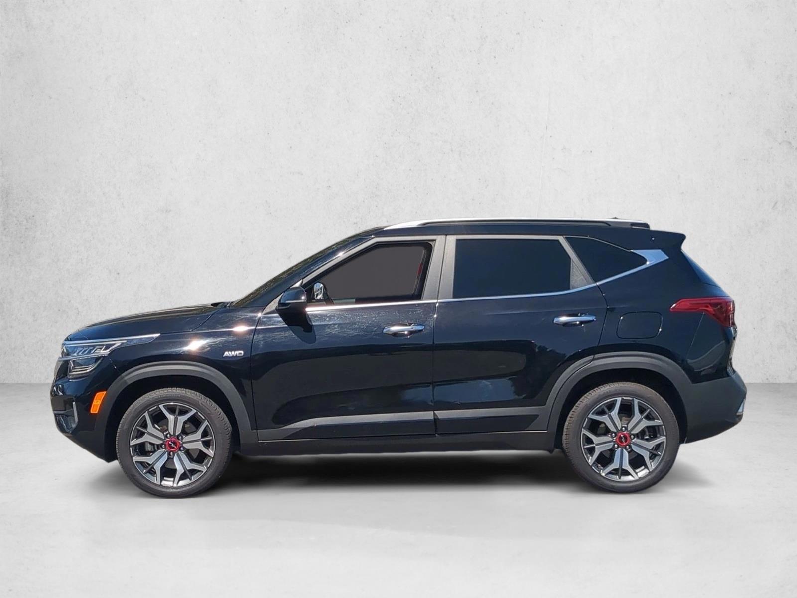 Thumbnail: 2022 Kia Seltos - 2