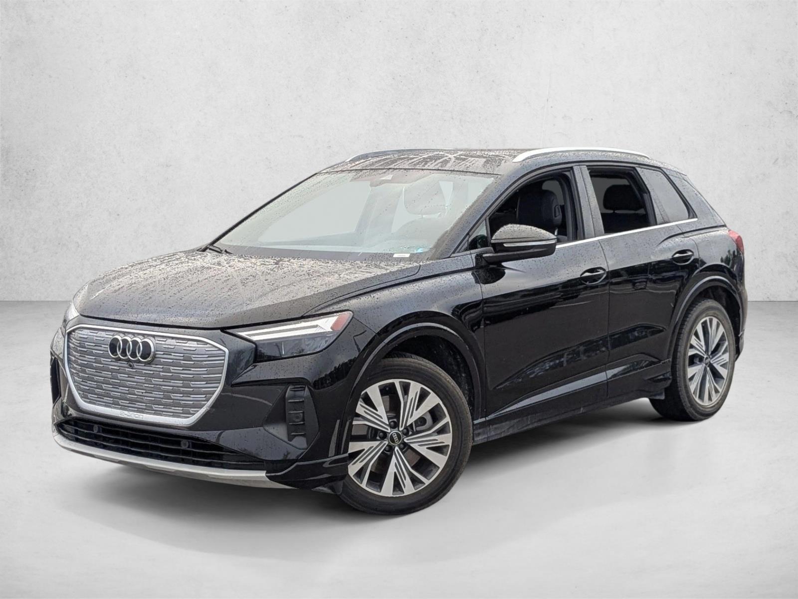 Thumbnail: 2023 Audi Q4 e-tron - 1