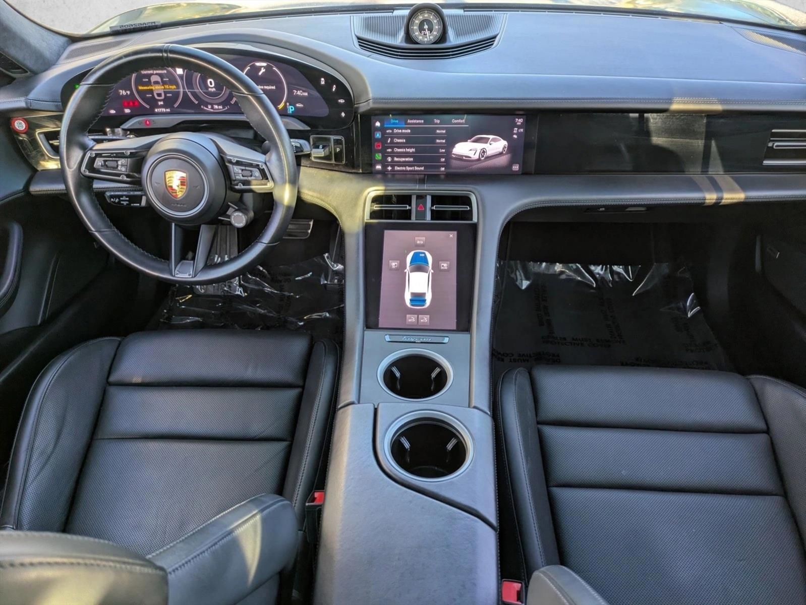 Thumbnail: 2021 Porsche Taycan - 3