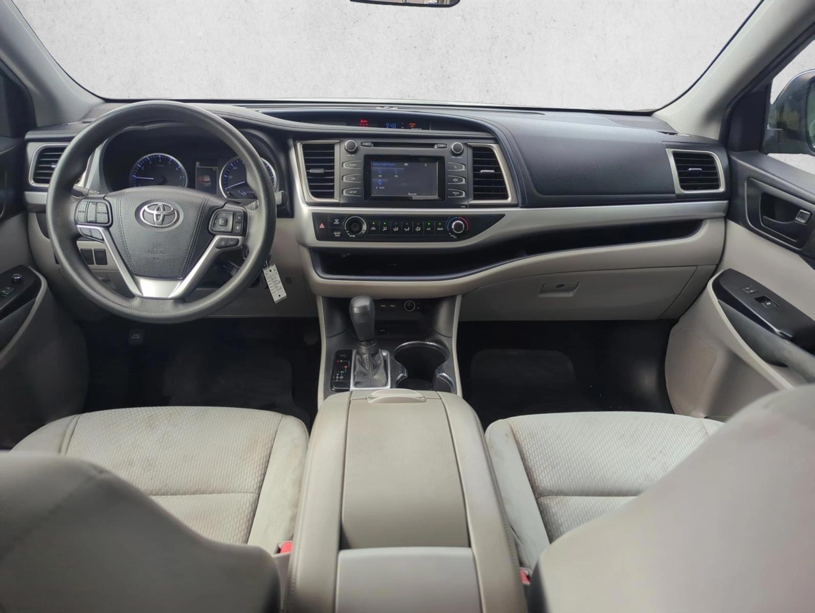 Thumbnail: 2019 Toyota Highlander - 3