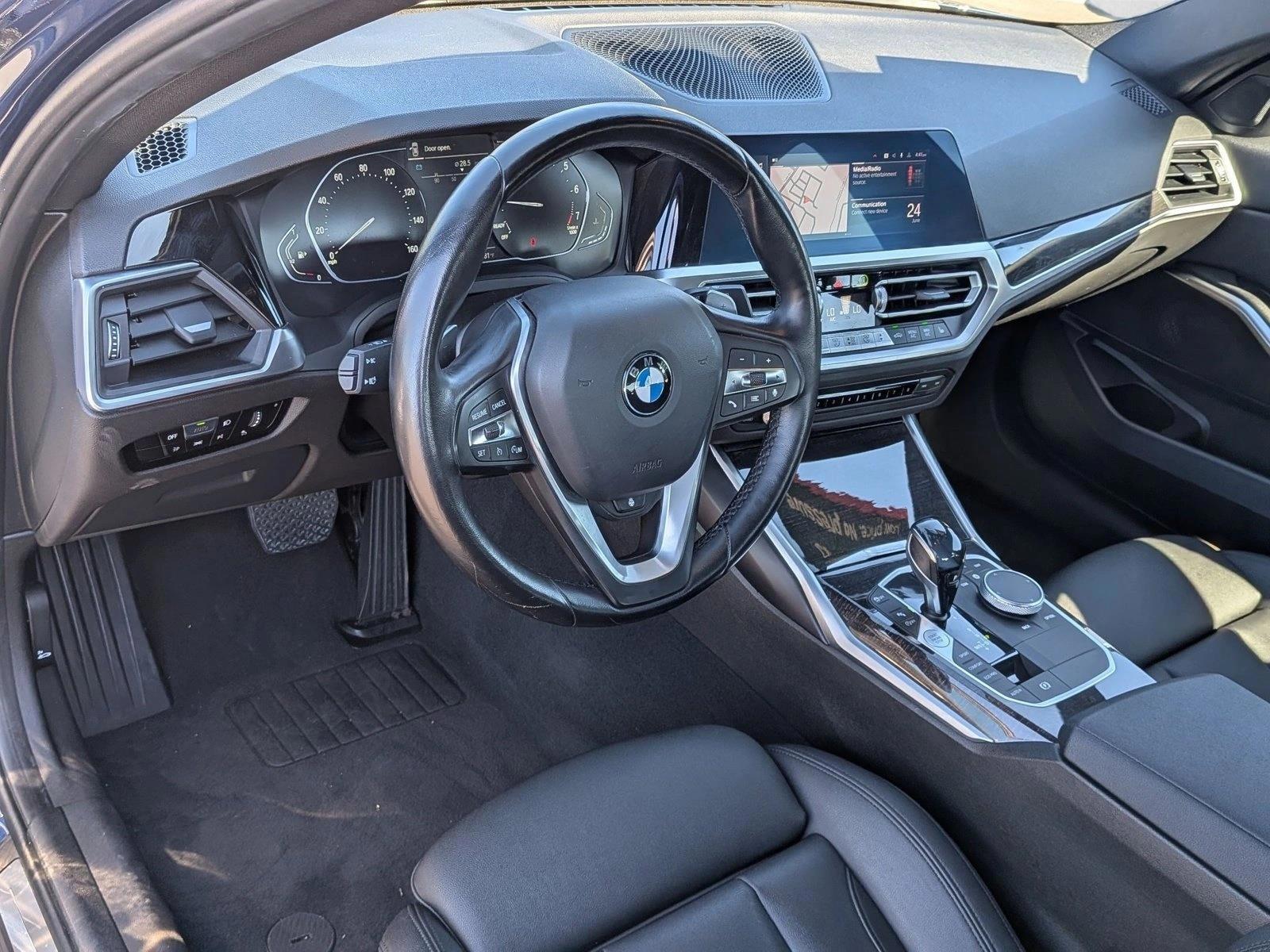 Thumbnail: 2021 BMW 3 Series - 3