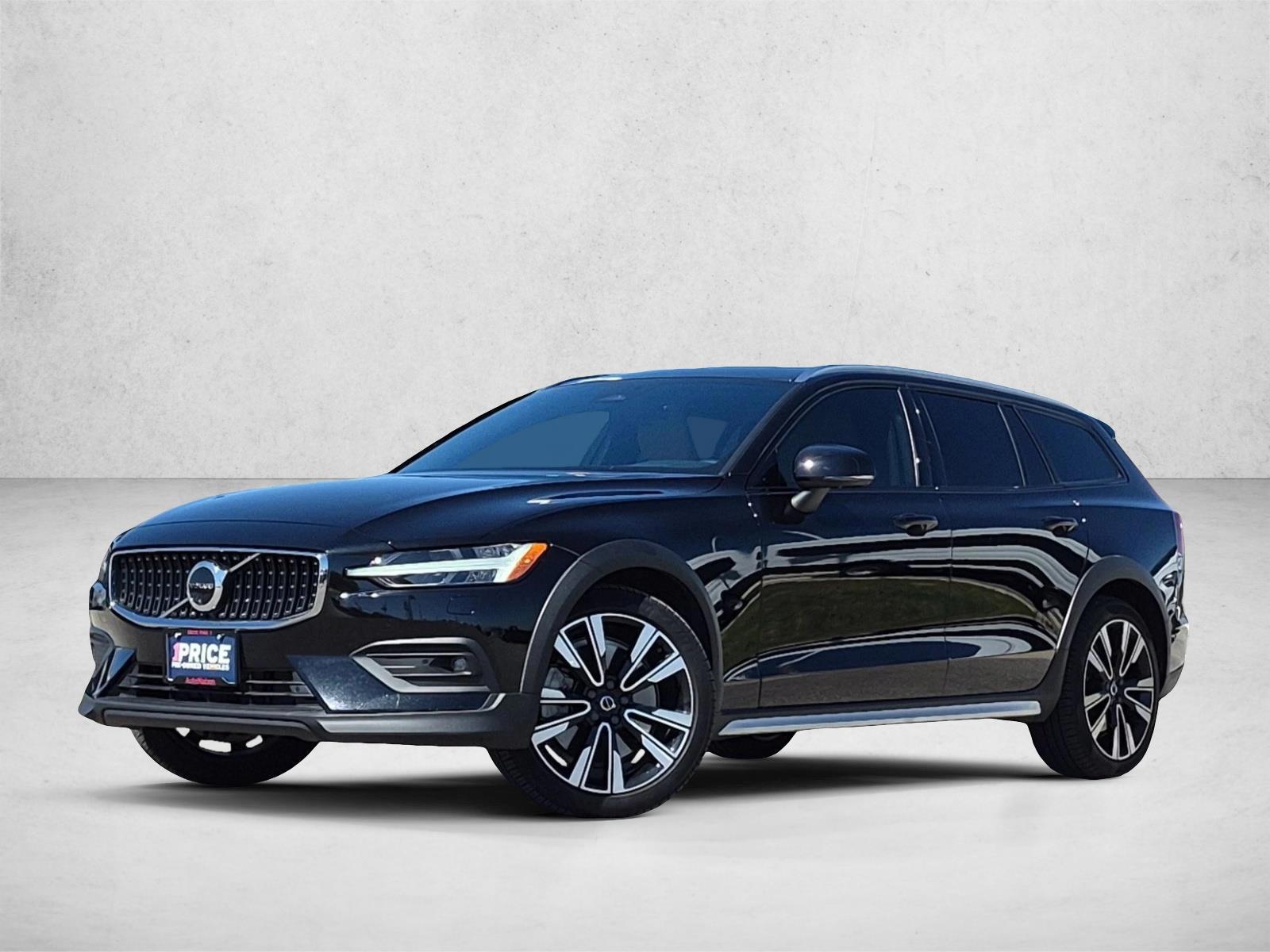 2025 Volvo V60 Cross Country
