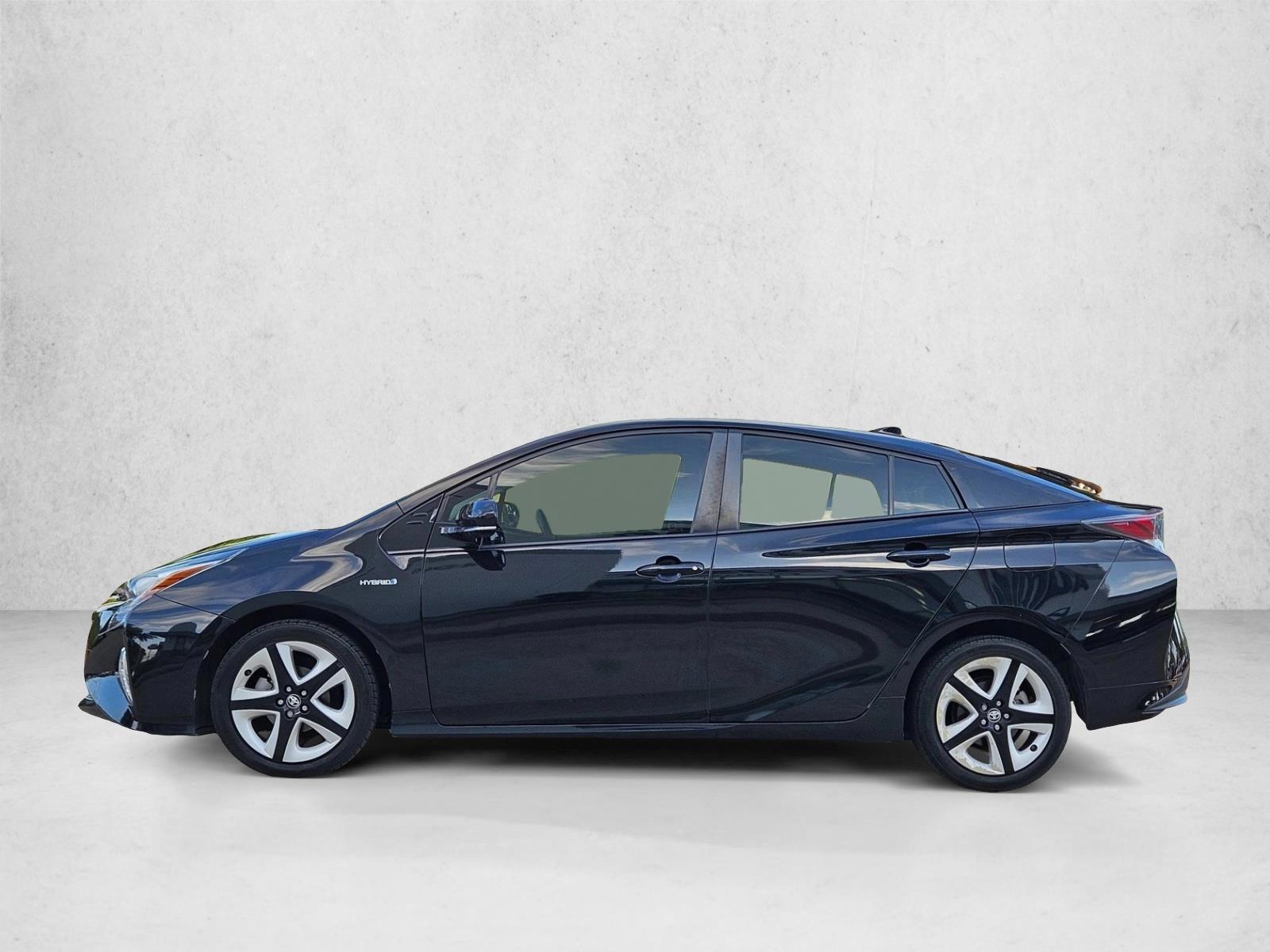 Thumbnail: 2017 Toyota Prius - 2